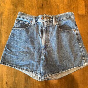 Levi's High Waisted Mom Shorts Size 27